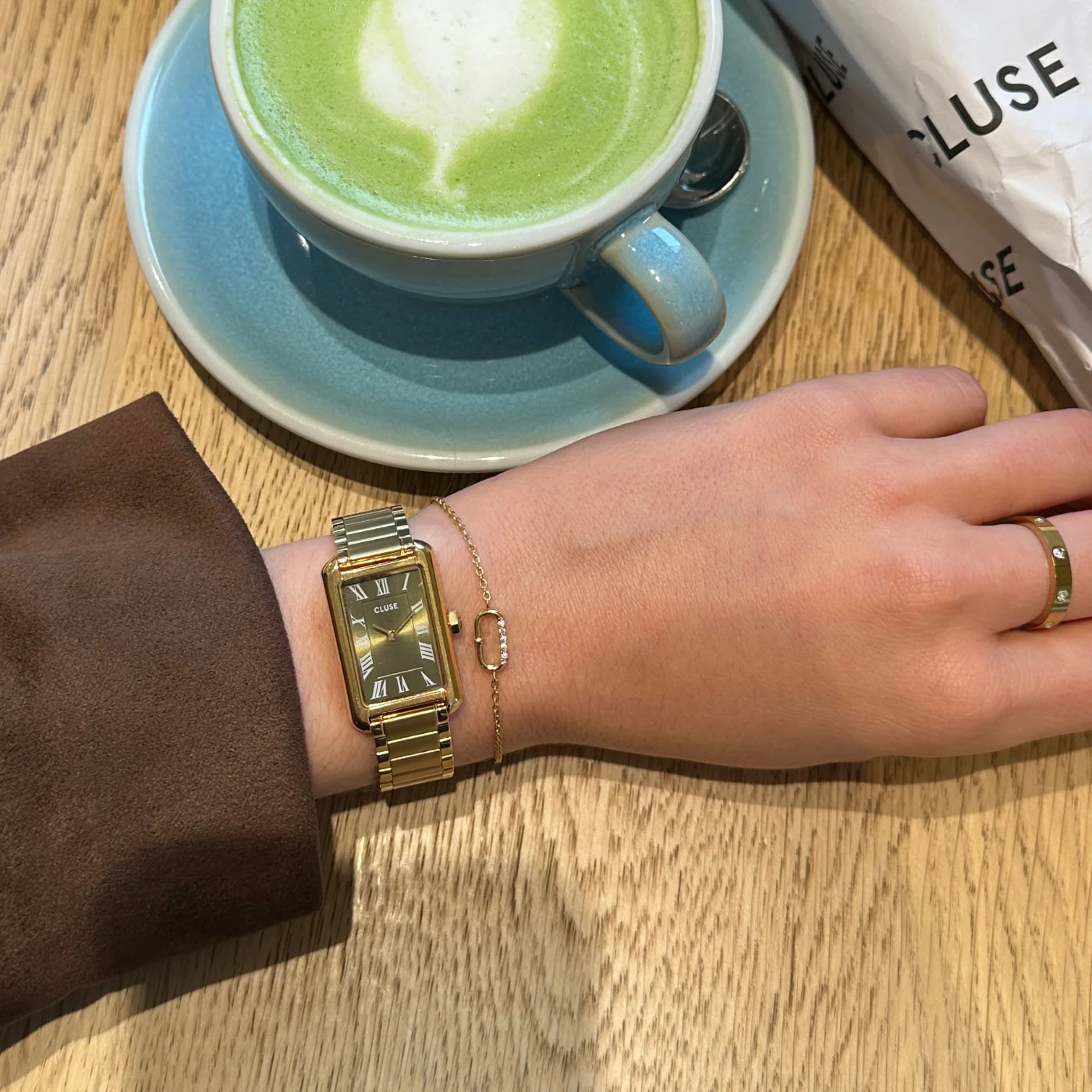 Élevé Oval Zirconia Bracelet, Gold Colour - Image 8